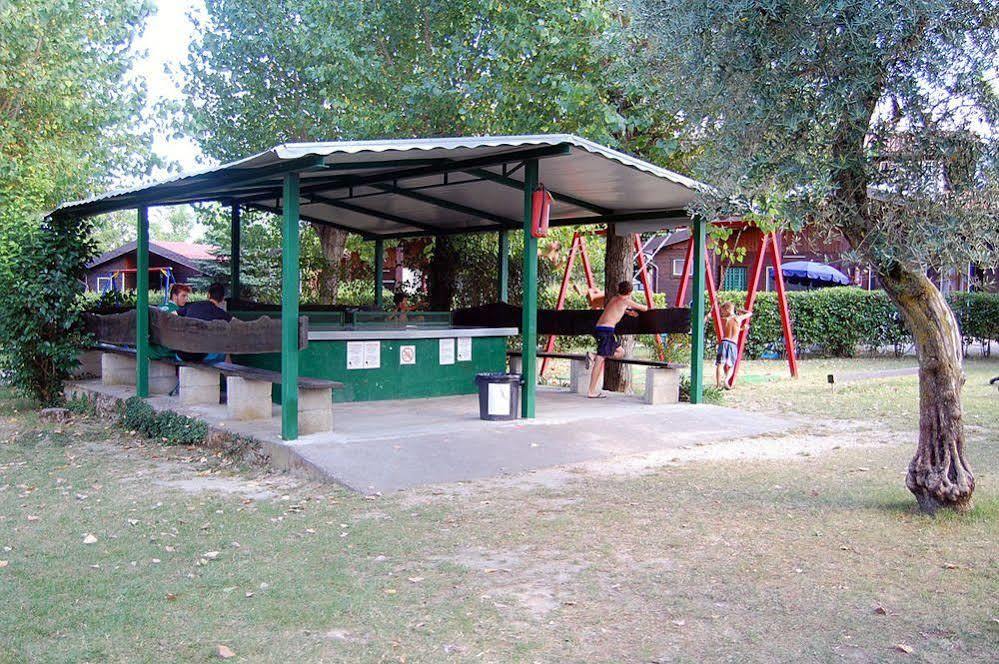 Campeggio Trevisago Iris Park Moniga del Garda Exterior photo